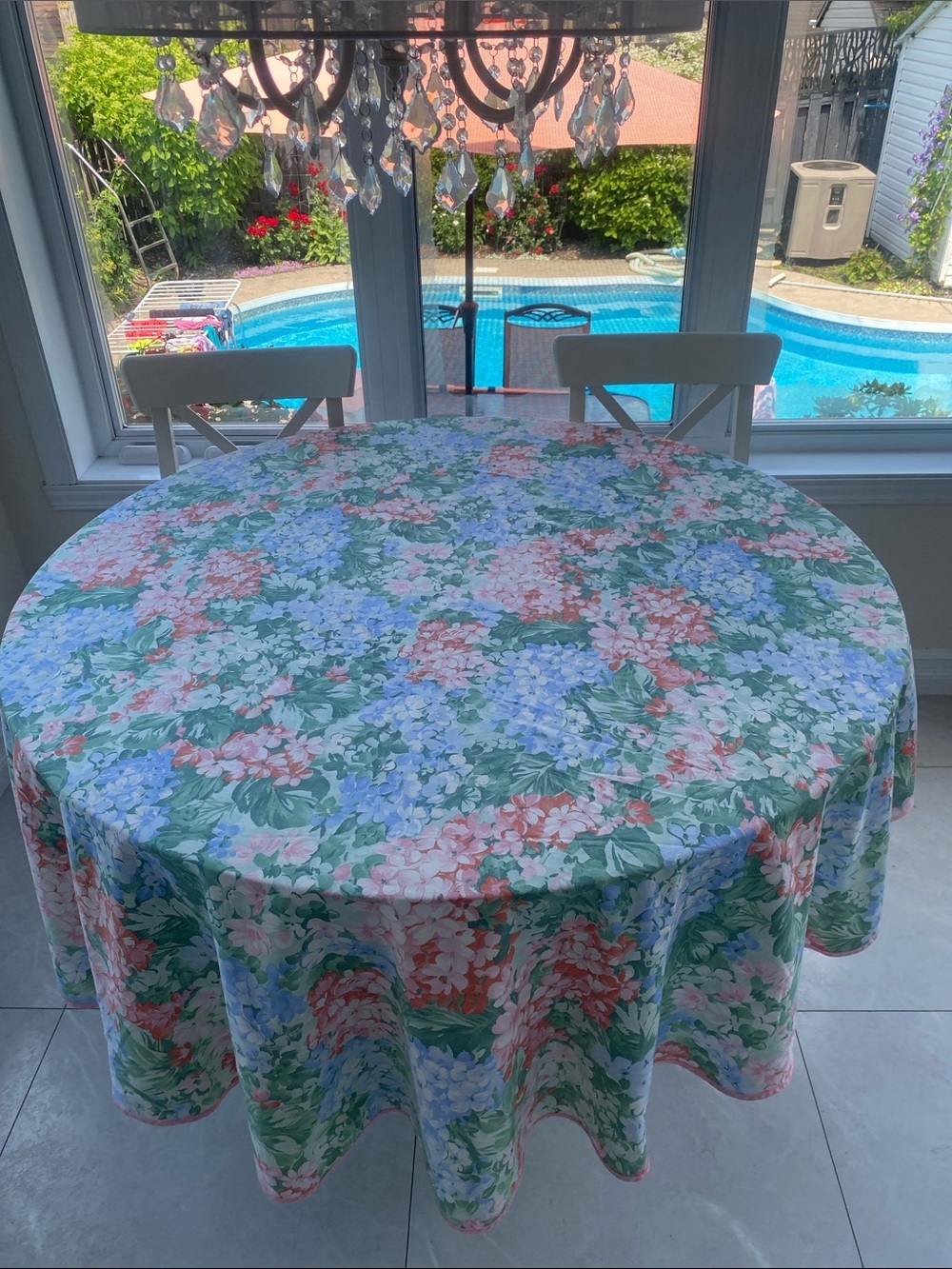 100% Cotton Made in France VTG 80’s Floral Pastel Oval Tablecloth 91.5x69”